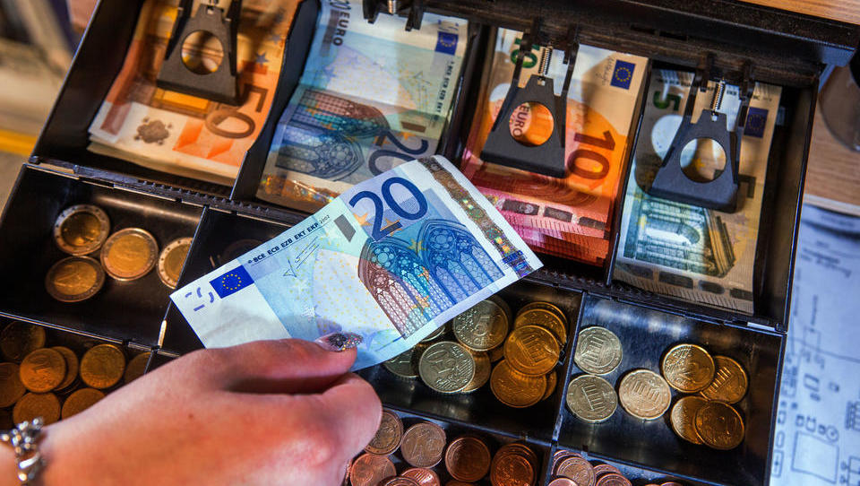 Kampf gegen Steuerbetrug: Ladenkassen müssen bis zum 30. September umgestellt werden 