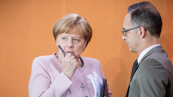 Bundeskanzleramt wünscht sich weniger Fragen von der Opposition Bundeskanzleramt wünscht sich weniger Fragen von der Opposition