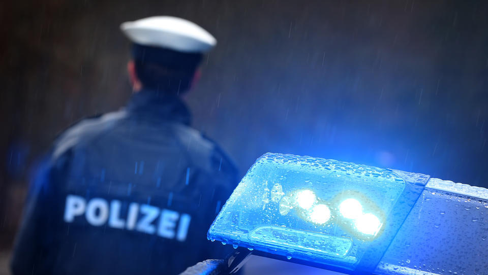 Nach Hass-Kolumne gegen Polizei: „taz“-Journalistin bittet um Polizeischutz