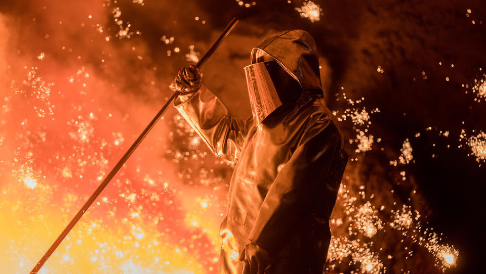 Thyssenkrupp beginnt mit Modernisierung der Stahlproduktion 