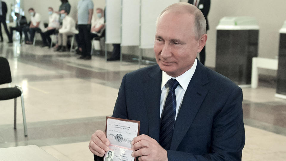 Briten behaupten: Putins Hacker wollen Corona-Impfstoff klauen