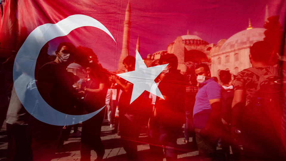 Währungsverfall und Kapitalflucht: Die Finanzkrise in der Türkei hat begonnen