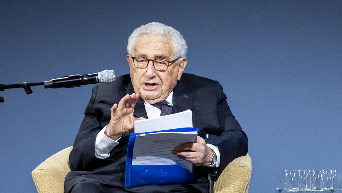 Kissinger fordert Verhandlungen für einen Waffenstillstand - bevor der Konflikt aus dem Ruder läuft