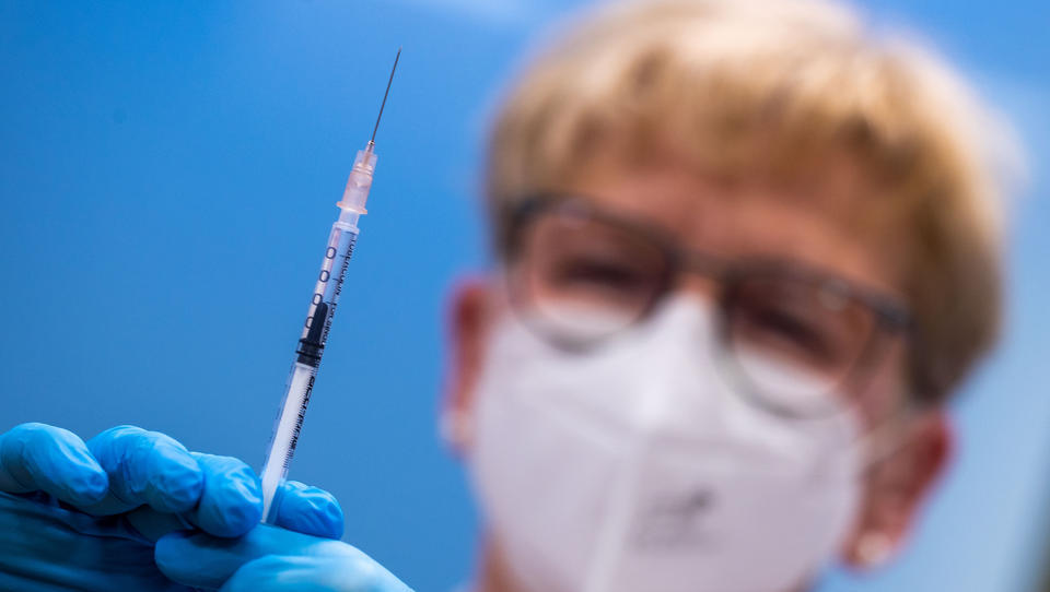 Bürgermeister in Bayern trotz Impfung infiziert – er bekam AstraZeneca
