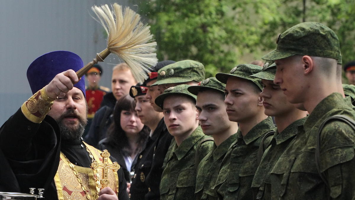 Russlands System der paramilitärischen Ausbildung erhöht Schlagkraft der Armee