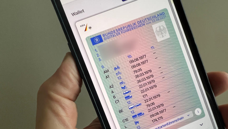 Digitaler Führerschein krachend gescheitert - Rücknahme wenige Tage nach Einführung wegen Sicherheitslücken