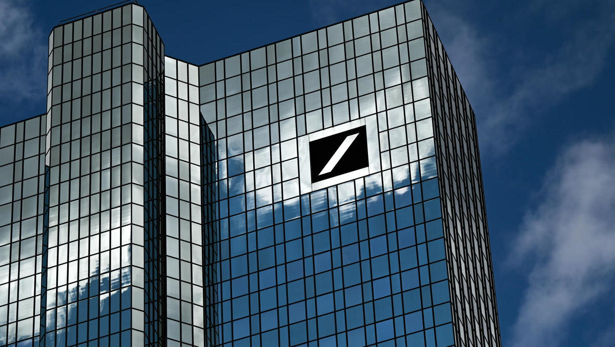 Capital Group menjual saham Commerzbank dan Deutsche Bank