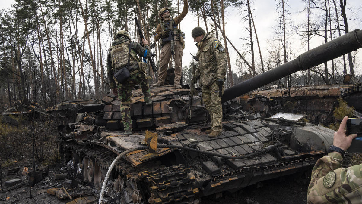 Lagebericht Ukraine: Kämpfe verlagern sich in den Osten, Nato liefert schwere Waffen