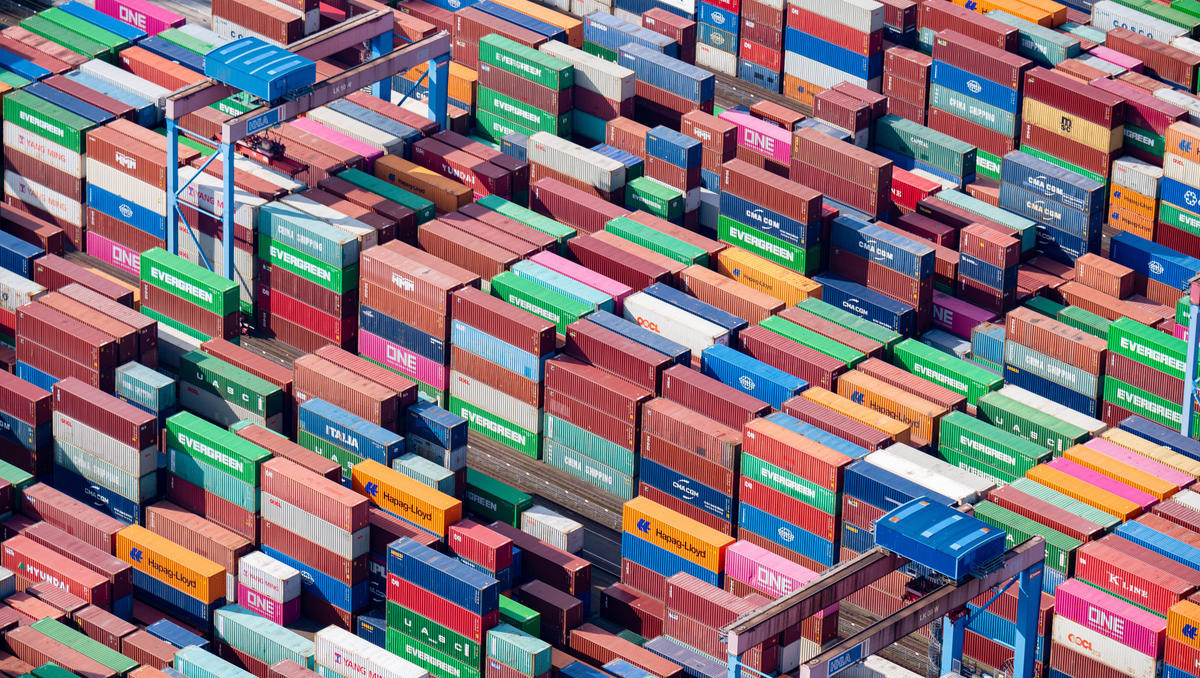 150.000 Container warten: Containerschiff-Staus erreichen Nordsee