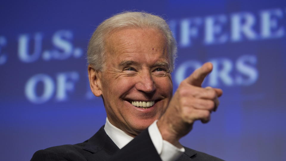 Ein Drittel der US-Amerikaner glaubt, dass Biden wegen Wahlbetrugs Präsident geworden ist