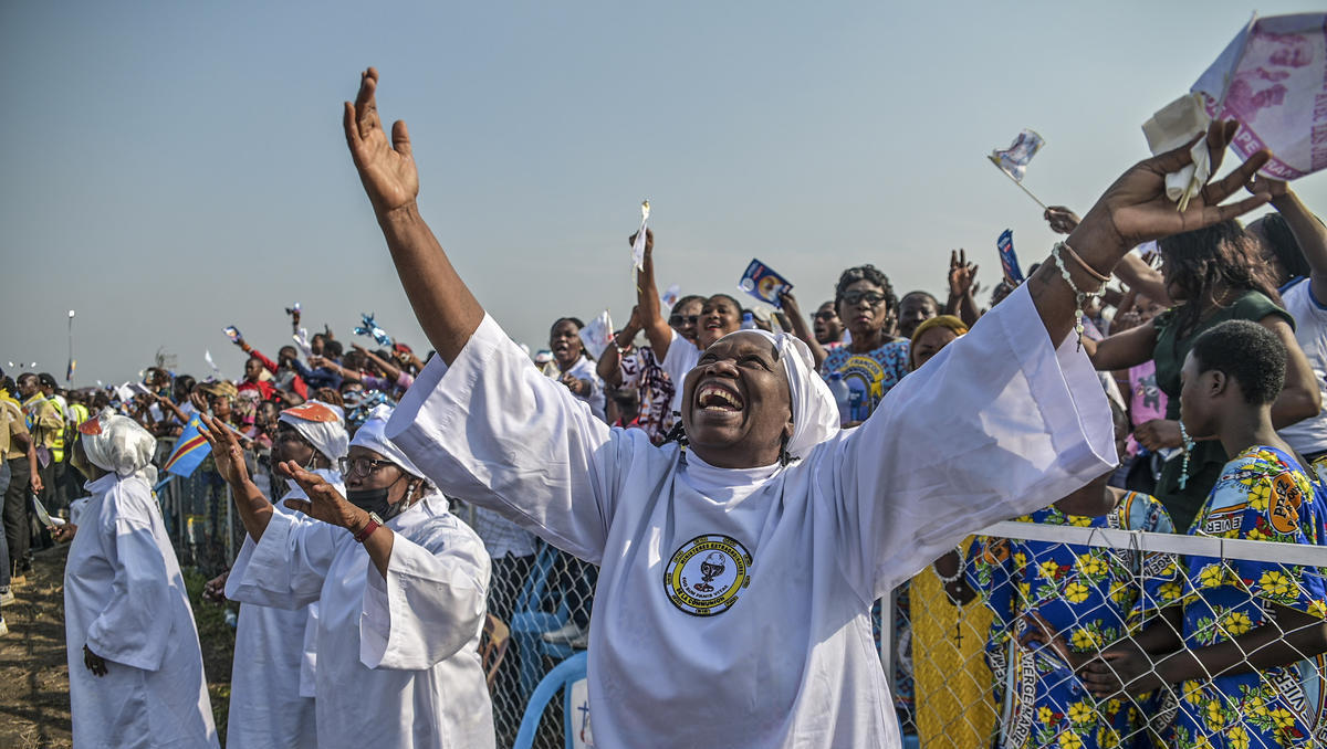 Afrika-Reise: Papst Franziskus feiert riesige Messe im Kongo