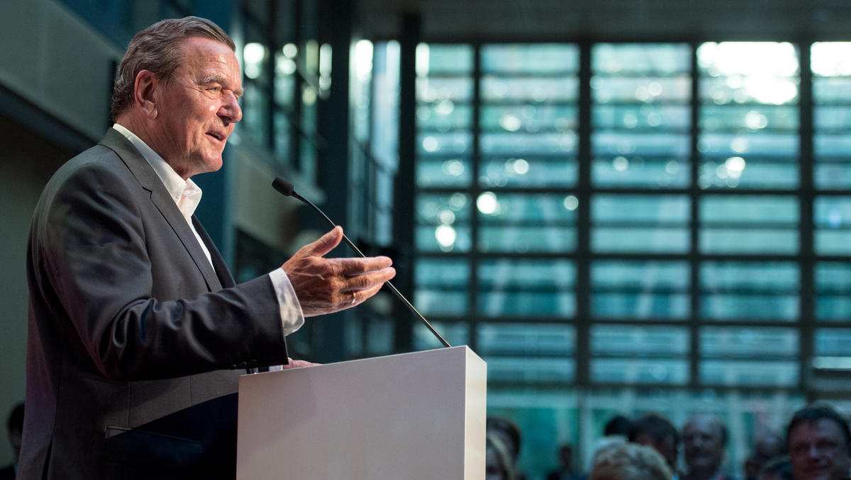 Altkanzler Schröder warnt Grüne vor moralisierender Außenpolitik
