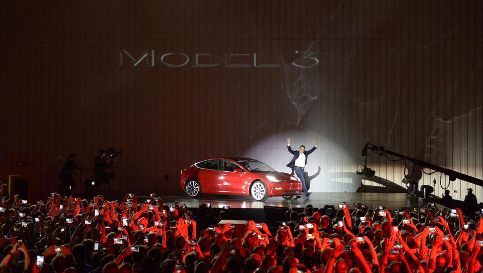 Ein Tesla-Unfall erschüttert das Märchen von der umweltfreundlichen E-Mobilität