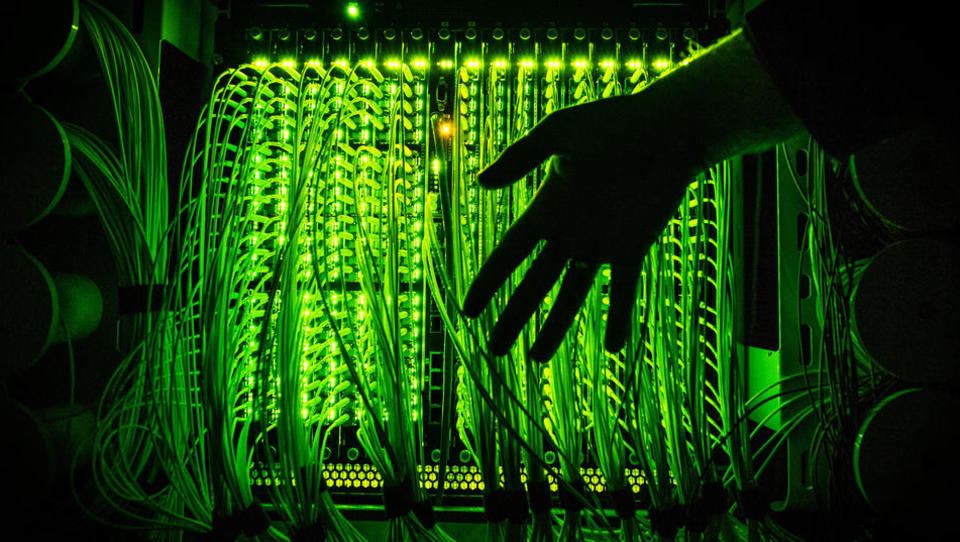 Technologische Abkopplung: Chinas Behörden ersetzen ausländische Software durch einheimische Systeme