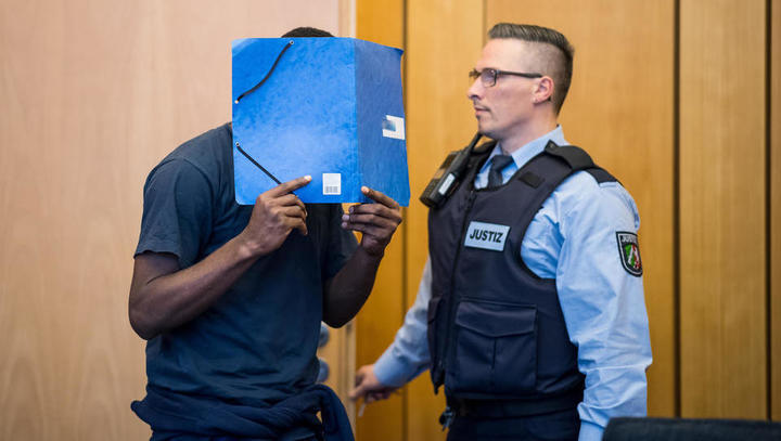 Deutsche Polizei und Justiz völlig hilflos: Macht der nigerianischen Mafia wächst rasant 