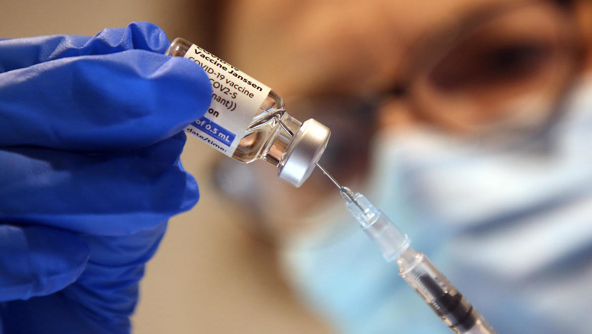 Deutschlands Experten raten dringend zur vierten Corona-Impfung
