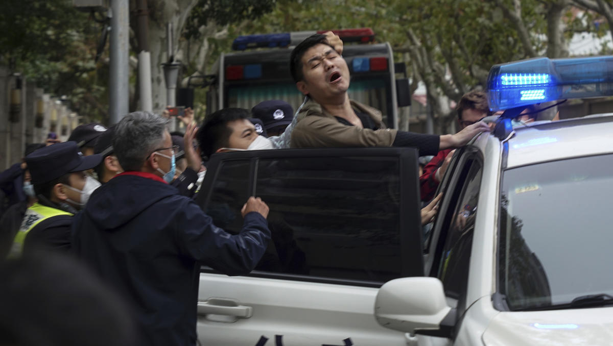 China: Regierung geht mit massiver Polizeipräsenz gegen Proteste vor 