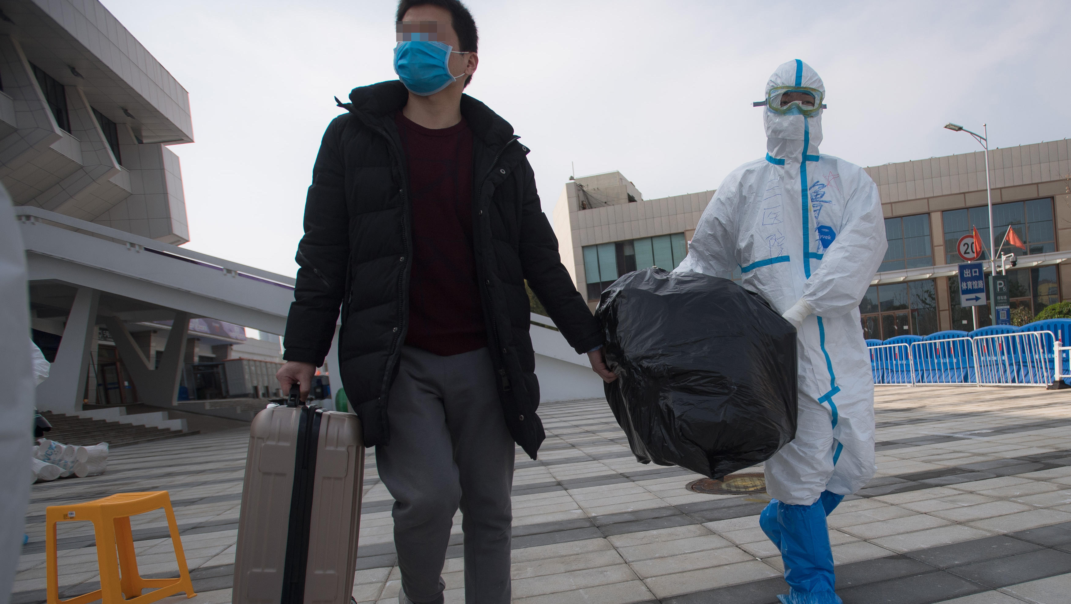 Corona-Virus lebt noch bis zu fünf Wochen nach Ansteckung im Körper