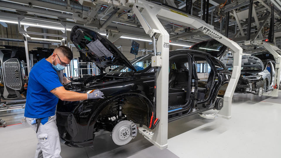 Aufträge der deutschen Industrie brechen überraschend ein