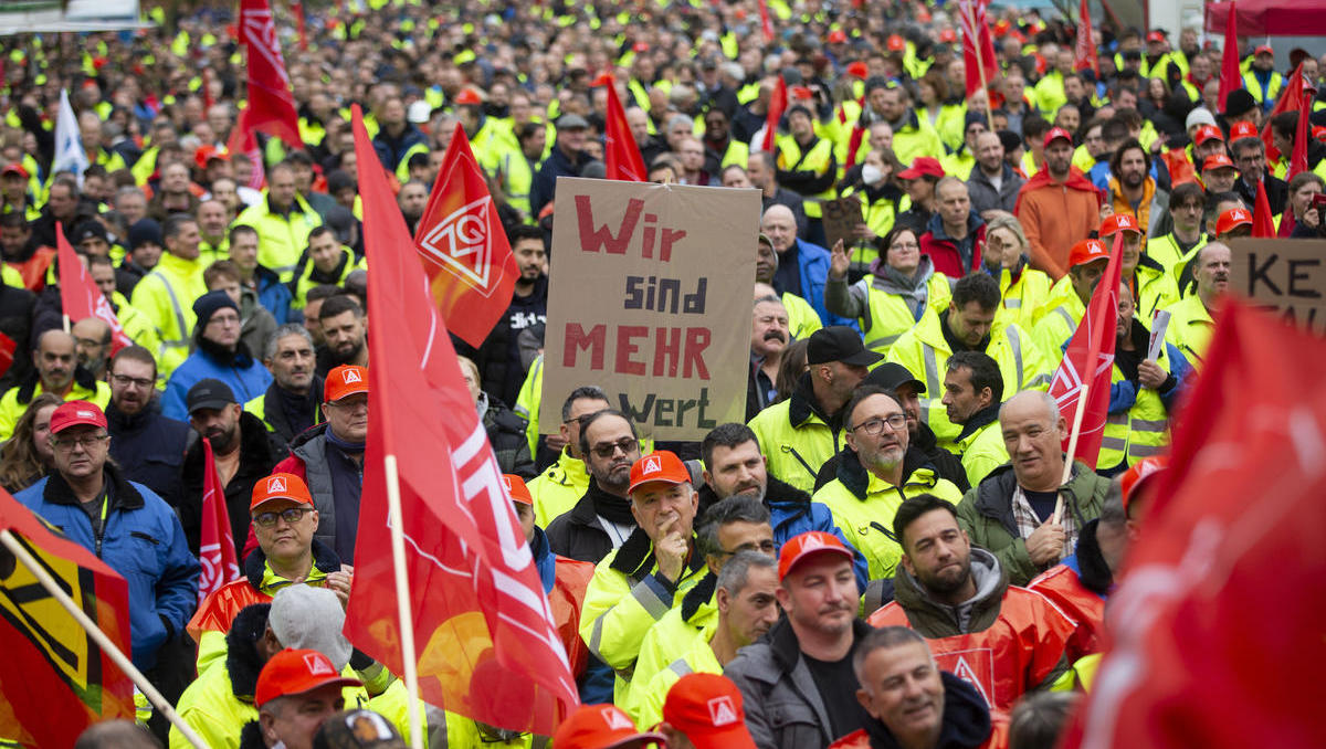 Deutsche Industrie: Löhne sollen kräftig steigen