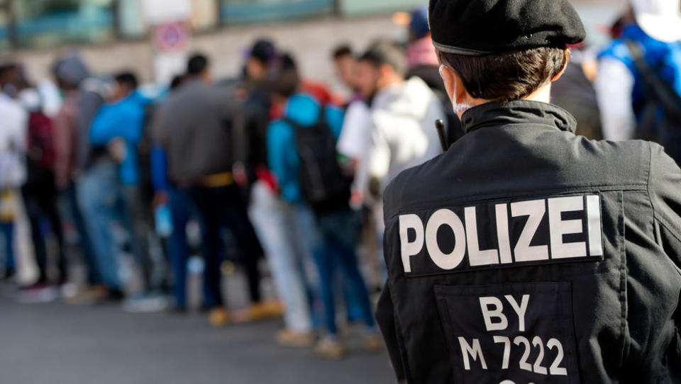 EU-Kommission setzt bei neuer Asylreform auf rigorose Abschiebungen
