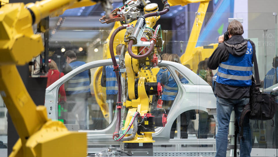 Fanuc stemmt sich mit Großauftrag von Ford gegen Krise - Roboter-Branche immer noch angeschlagen