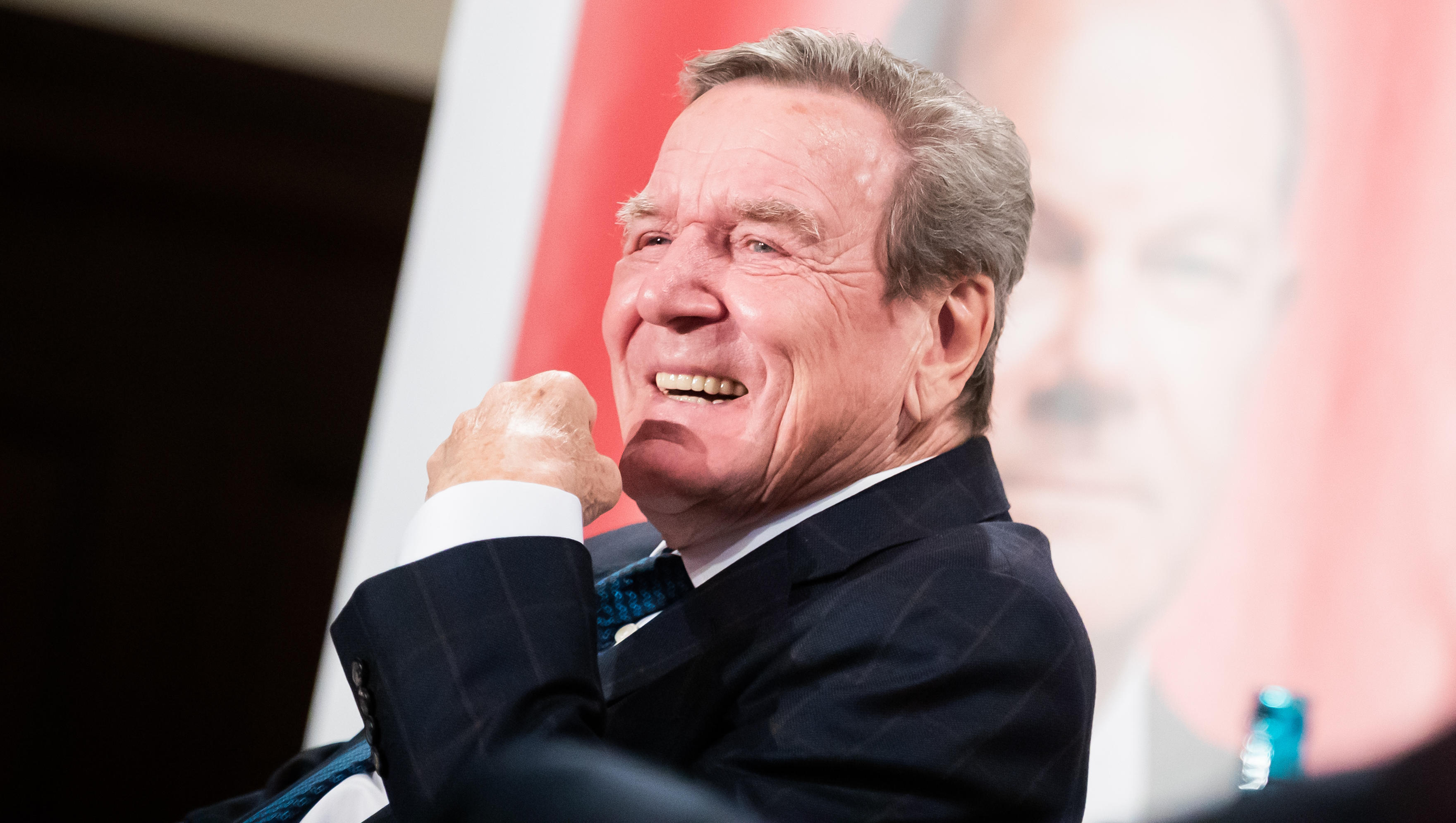Ampel-Koalition streicht Gerhard Schröder das Büro