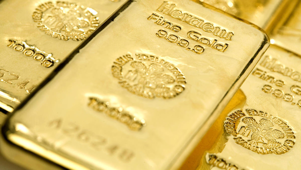 Goldpreis steigt über 1.7000 Dollar, Silber springt 9 Prozent
