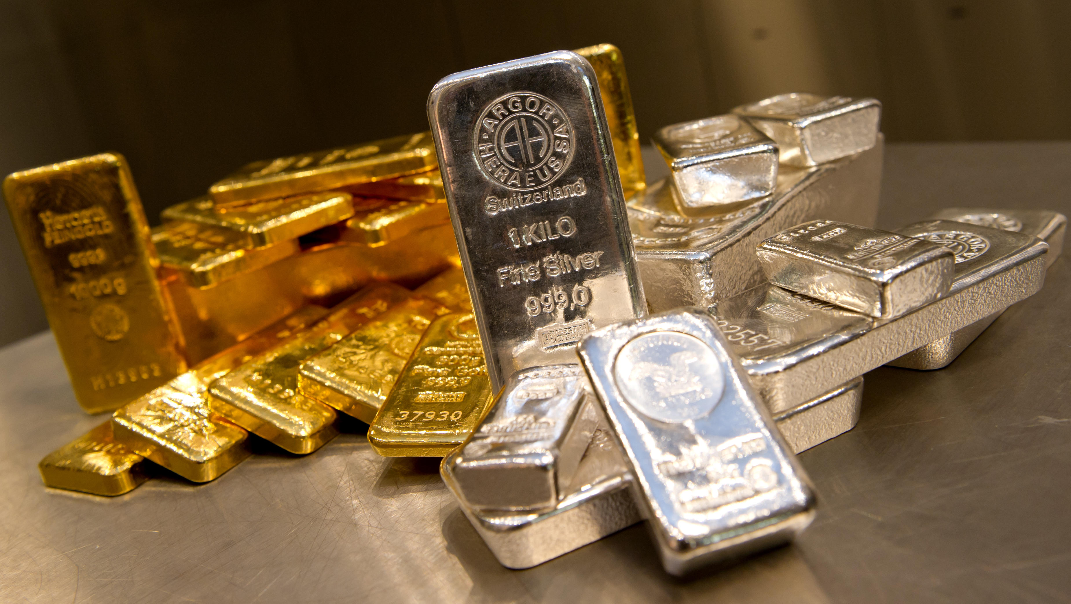 Branchenverband: Nachfrage nach Gold und Silber steigt deutlich 