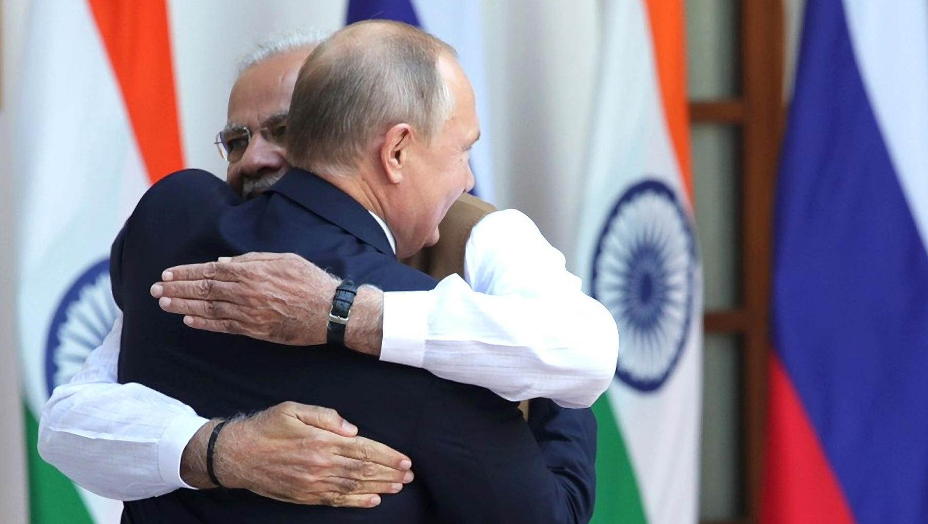 Indiens Raffinerien bezahlen russisches Öl in Dirhams 
