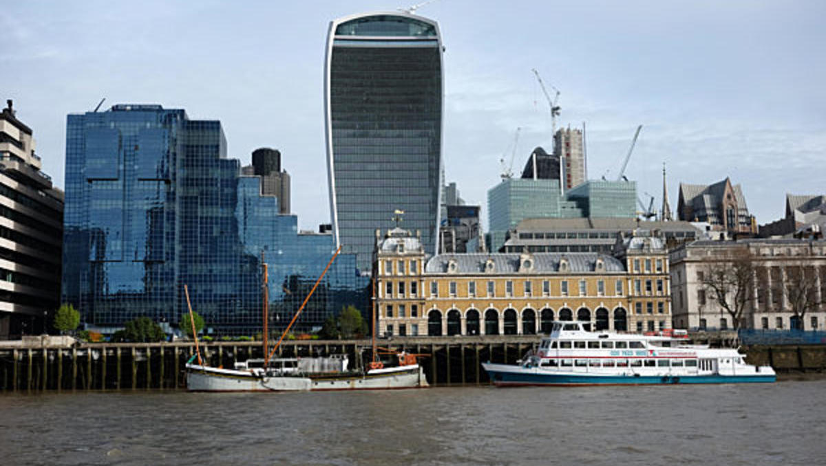 Banken bereiten sich auf mögliche Stromausfälle in London vor  