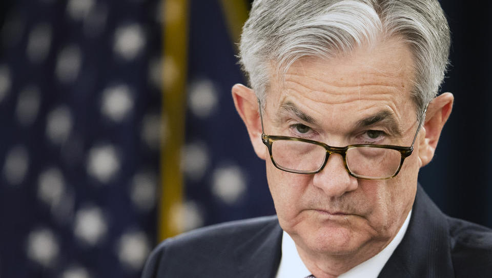 Ökonomen rechnen erst Anfang 2022 mit strafferem Fed-Kurs