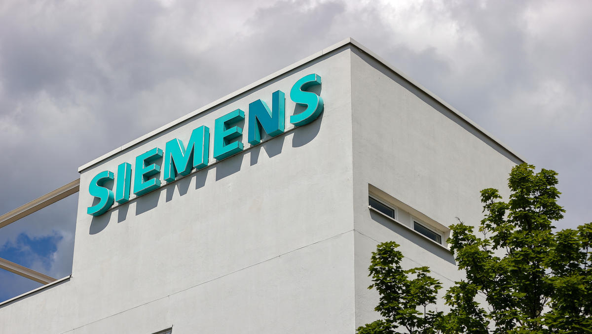 Siemens meldet ersten Quartalsverlust seit 2010