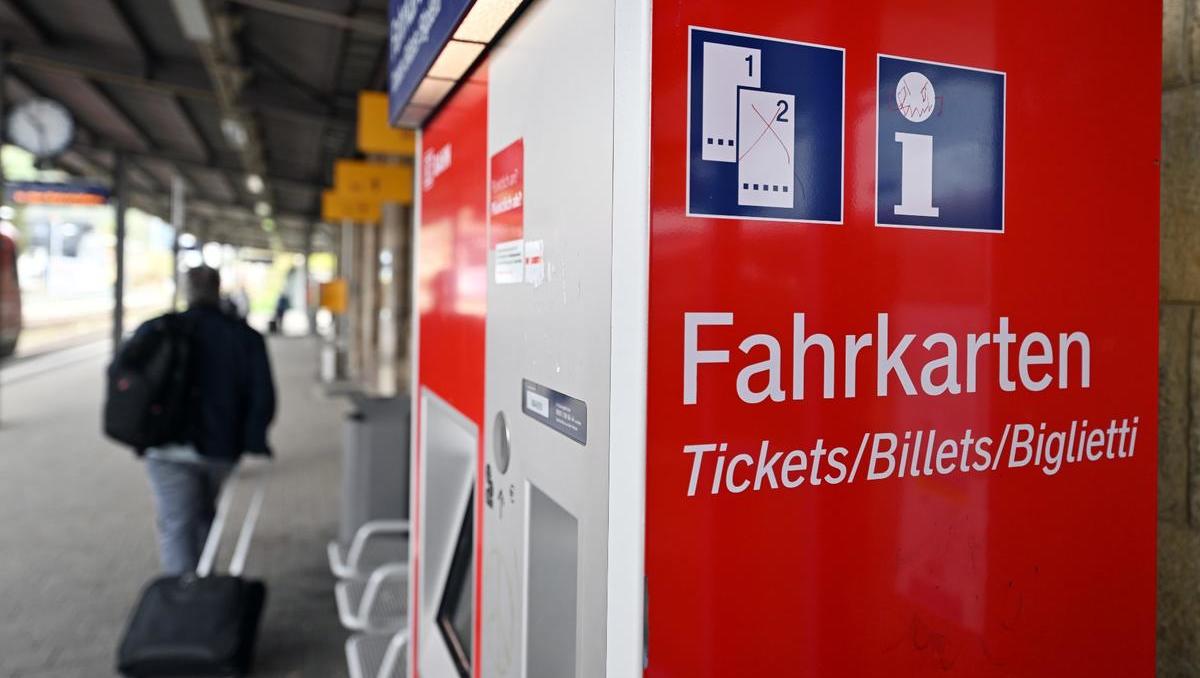 9-Euro-Ticket: Bringt Menschen auf dem Land nur wenig, anderen Bahnkunden gar nichts