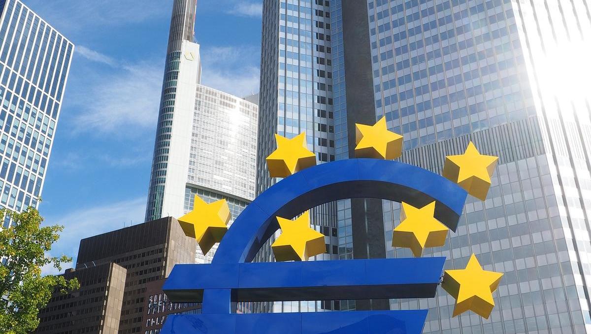 EZB entschlossen im Kampf gegen Inflation trotz Bank-Turbulenzen