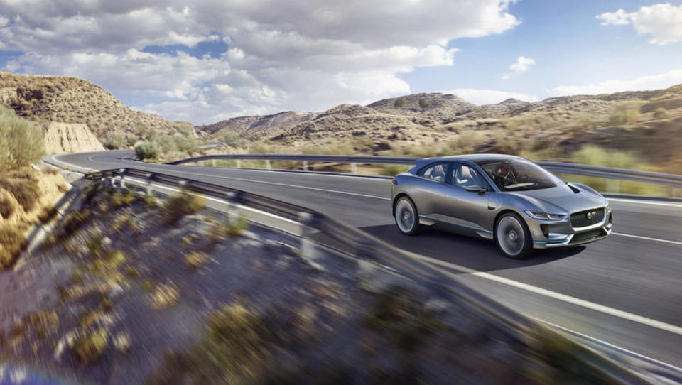 Jaguar Cars greift mit neuem E-Auto Tesla Motors an