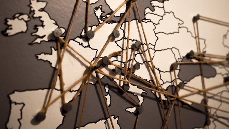 Globale Konjunkturerholung: Schlechtes Krisenmanagement wirft Europa zurück
