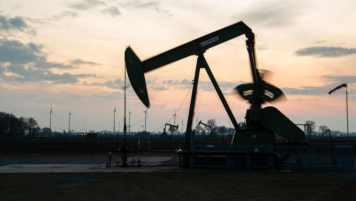 Fallender Ölpreis hält Kraftstoffpreise vor den Feiertagen niedrig