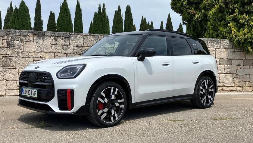 Mini Countryman im Test: Viel Platz, viel Leistung, hoher Preis