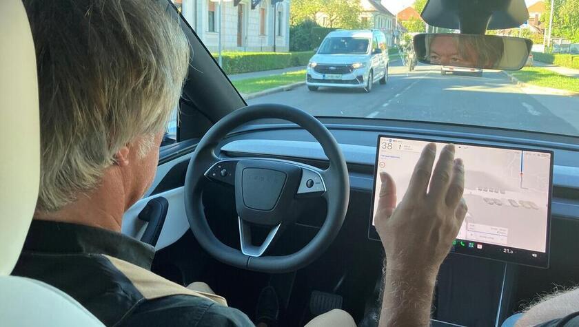 Tesla FSD im Test: Wenn das Auto versteht, was um es herum geschieht