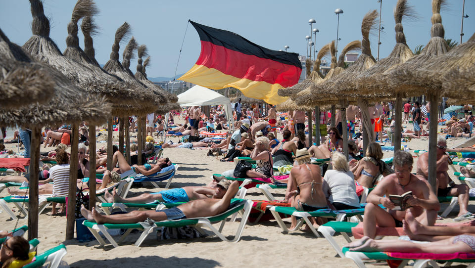 Mallorca will wieder bis zu 10.900 Deutsche einreisen lassen