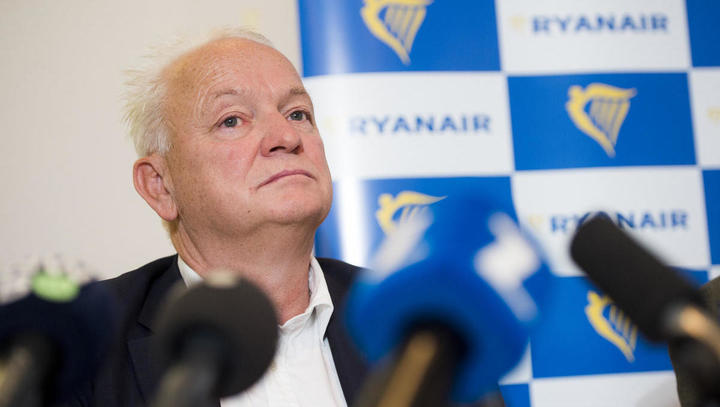 26.09.2018, Belgien, Charleroi: Eddie Wilson, Ryanair-Personalchef, nimmt an einer Pressekonferenz anlässlich eines bevorstehenden Streiks bei der Airline in mehreren europäischen Ländern teil. Die Gewerkschaft Verdi hat im Tarifkonflikt mit dem Billigfli