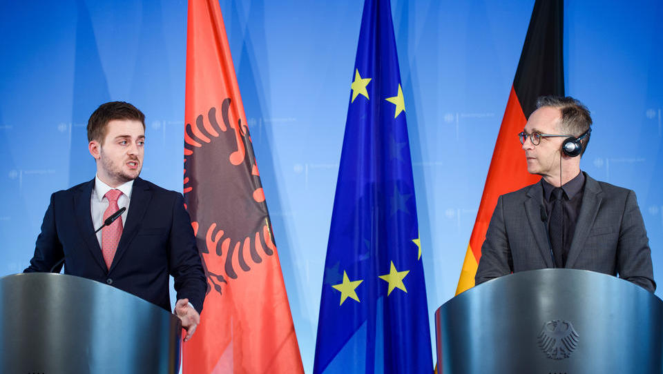 EU beginnt Beitrittsgespräche mit Albanien und Nord-Mazedonien