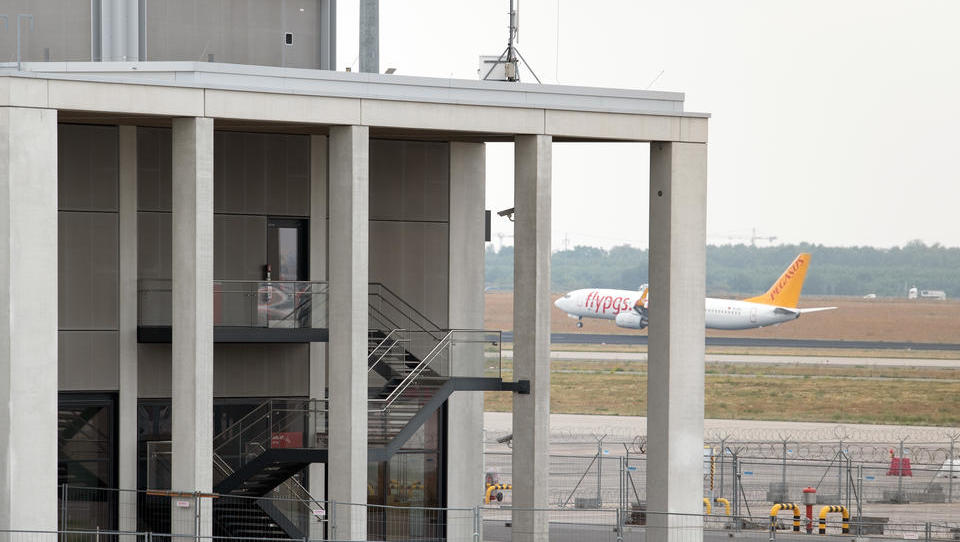 Polen will riesigen Hauptstadtflughafen bauen