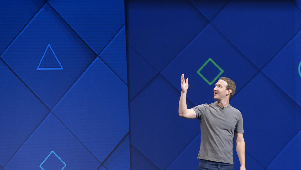 Facebook: Neues Armband soll Gedanken und Bewegungen von Nutzern kontrollieren