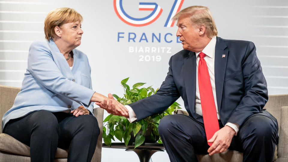 Fall Huawei: Merkel widersteht Druck der US-Regierung, nun folgt Palastrevolte von CDU-Abgeordneten