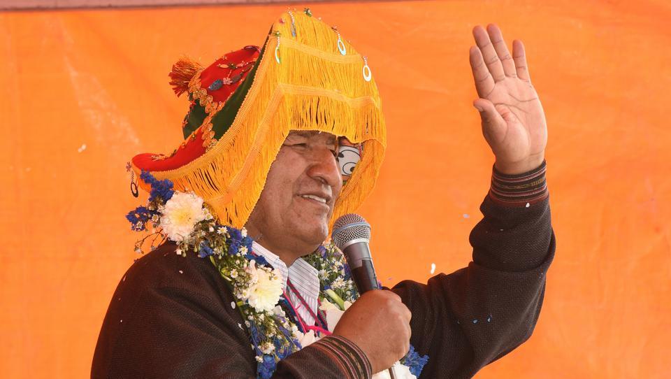 Bolivien: Morales flieht nach Mexiko, im Land brechen Unruhen aus