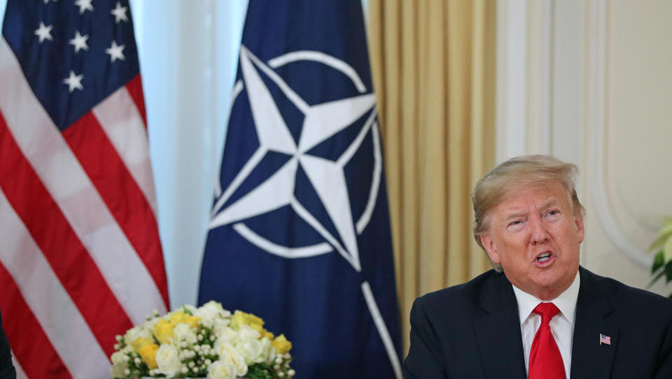 Uneinigkeit auf Nato-Gipfel: Trump attackiert Merkel und Macron, lobt Erdogan