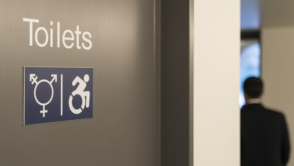 Kein „Frauen“ und „Männer“ mehr: Technische Universität Hamburg führt neue Toiletten-Regelungen ein, um Diskriminierungen zu vermeiden