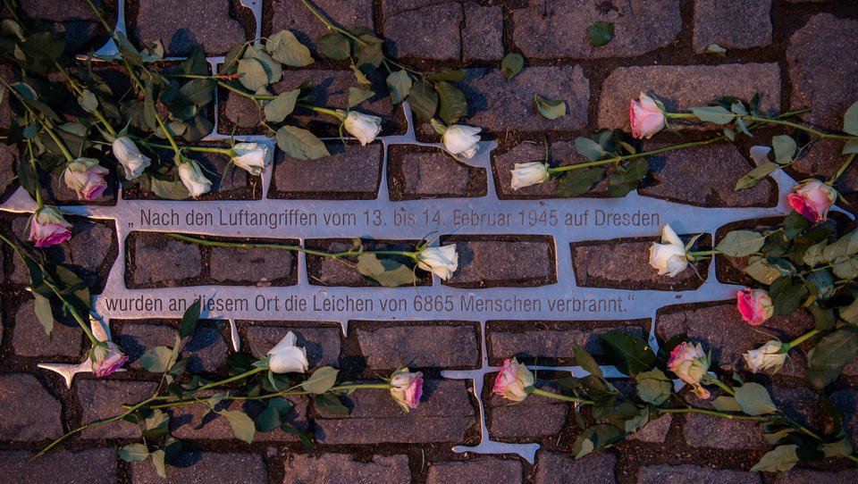  Linksjugend provoziert bei Dresden-Gedenken